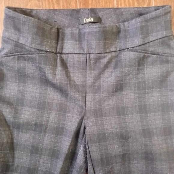 Dalia Women's Pull-On Ponte Pant with Built-in Tummy Control Panel (US 4) - Picture 3 of 5